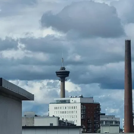 Moderni Kattohuoneisto *