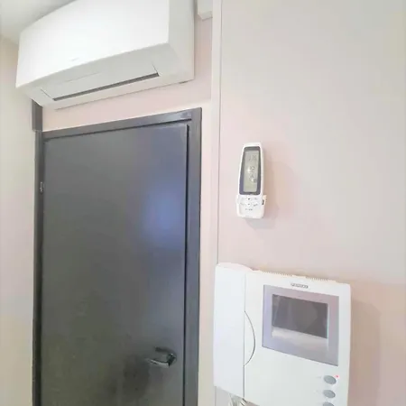 Moderni Kattohuoneisto