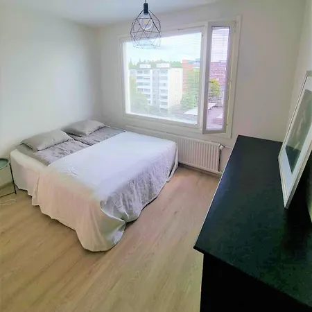 Apartment Moderni Kattohuoneisto Tampere
