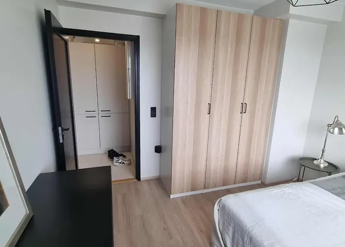 Moderni Kattohuoneisto